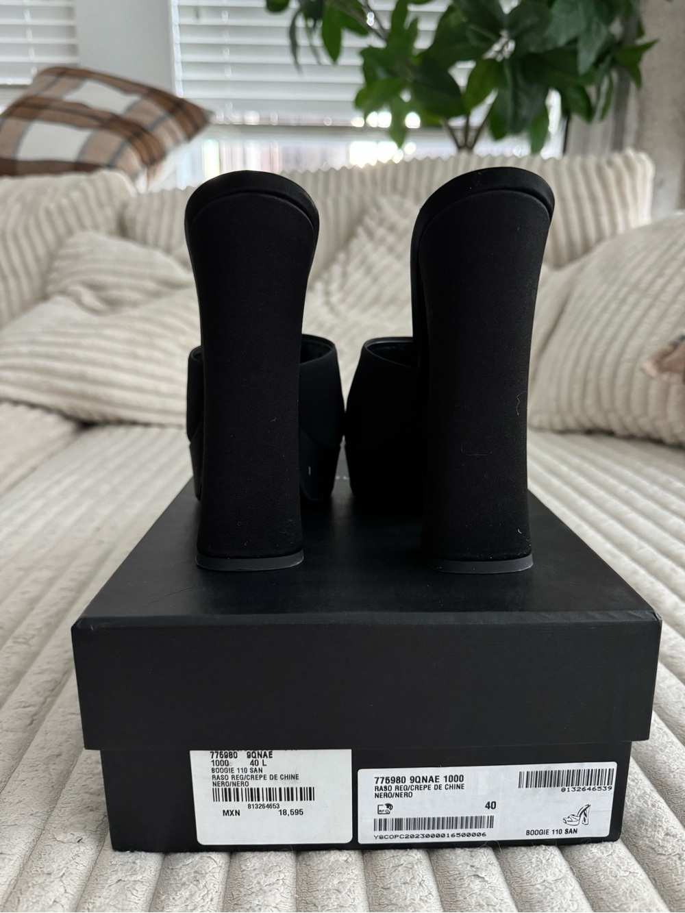 Saint Laurent size 40 Boogie 110
Black Satin Platform Mule Heels new - Picture 3 of 3